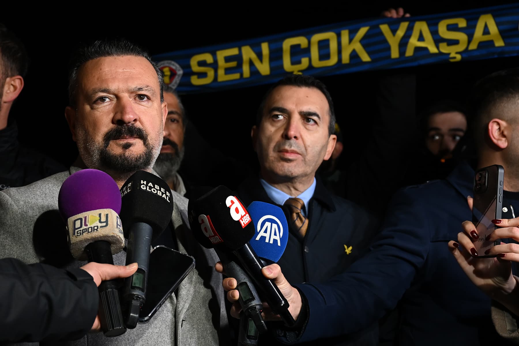 Fenerbahçe 40 milyon euroluk golcüyle herkesi ters köşe yaptı! Kriz fırsata dönüyor