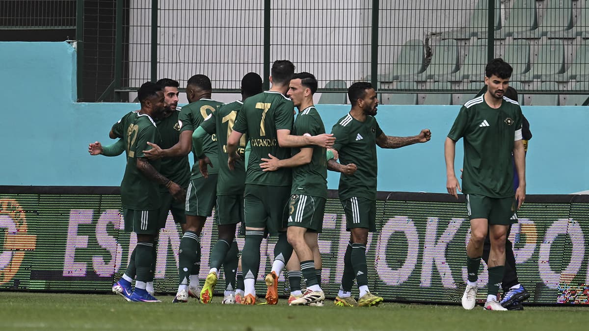 Süper Lig play-off'una direkt finale yükselen Esenler Erokspor'da şok! Kulüp resmen açıkladı
