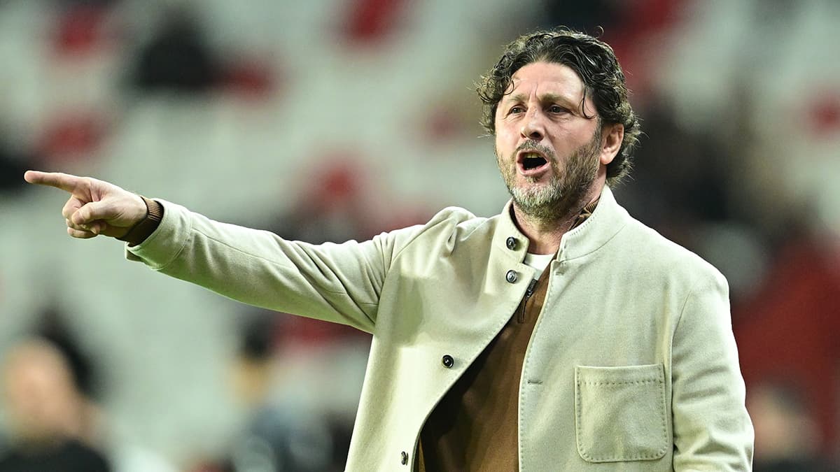 Fatih Tekke 3 ismin biletini kesti! Toplam 7 futbolcu gelecek sezon yok