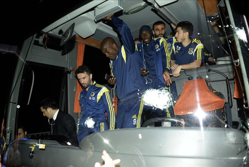 Bakan Gürlek, Fenerbahçe'nin otobüs saldırısı soruşturmasının yeniden açılacağını duyurdu