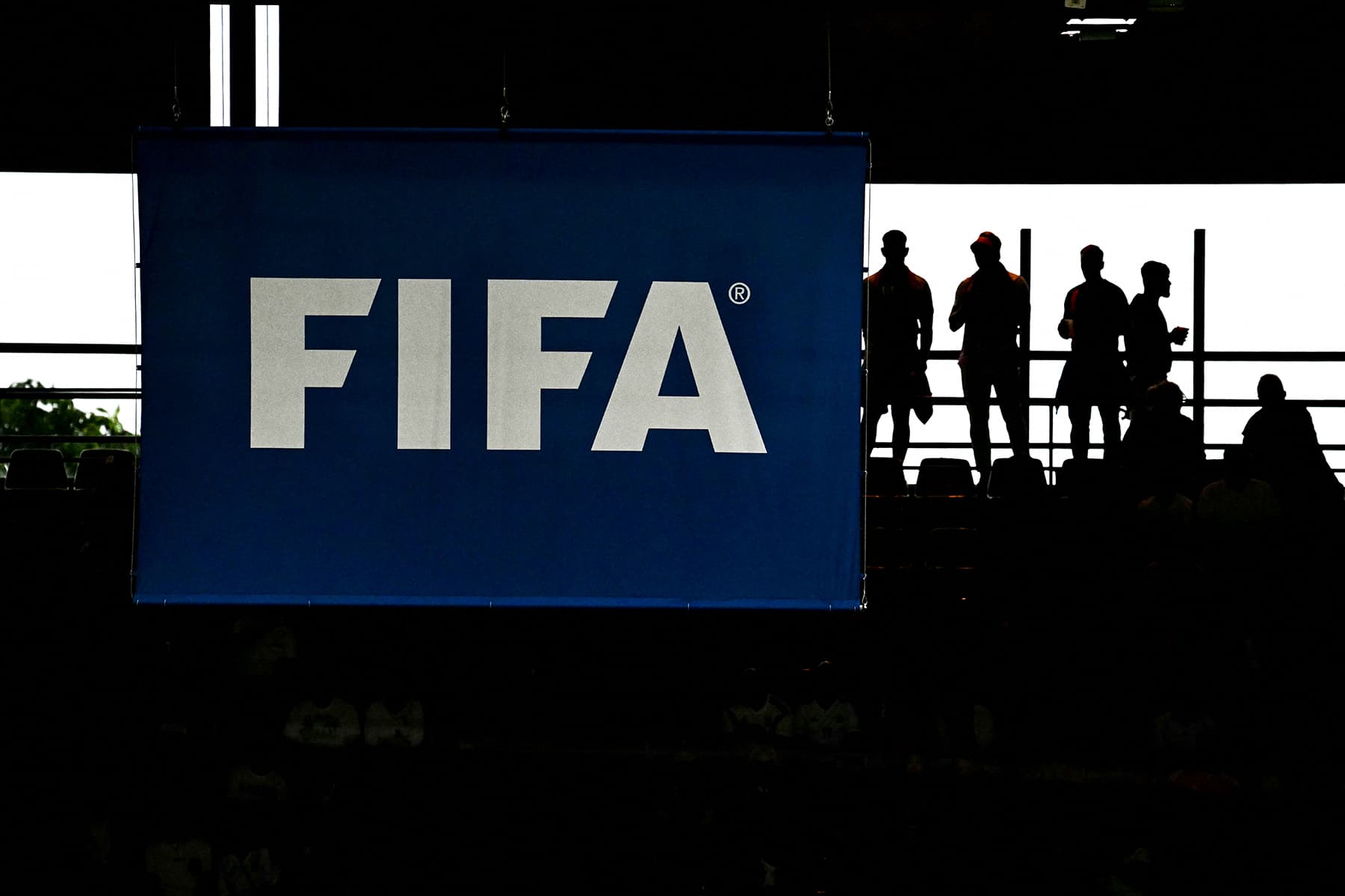 FIFA, 3 Türk kulübüne transfer yasağı cezası verdi