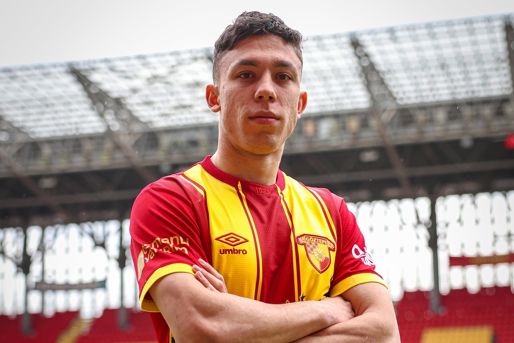 Göztepe, Ekrem Kılıçarslan ve Filip Krastev ile yollarını ayırdı