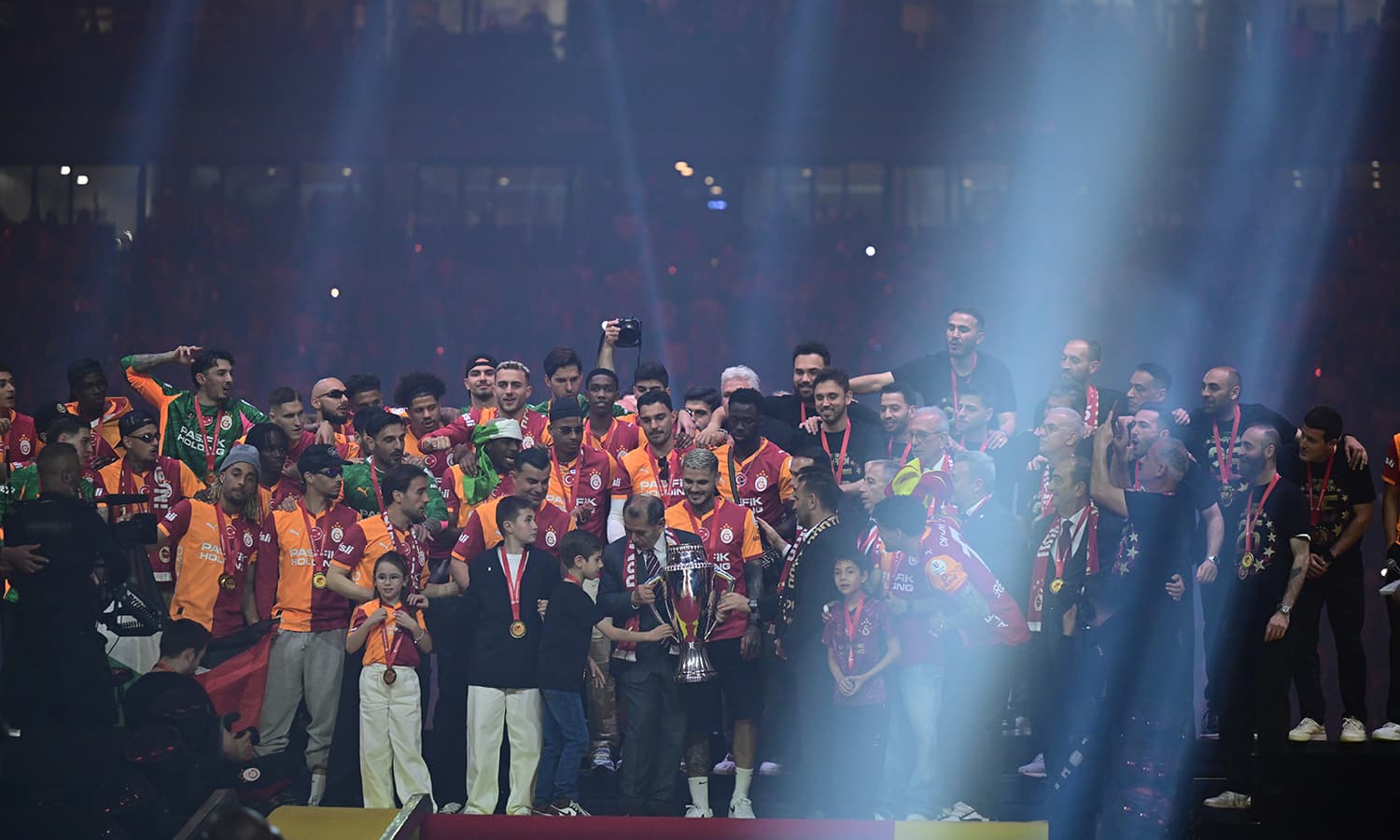 Galatasaray 26. şampiyonluk kupasını aldı