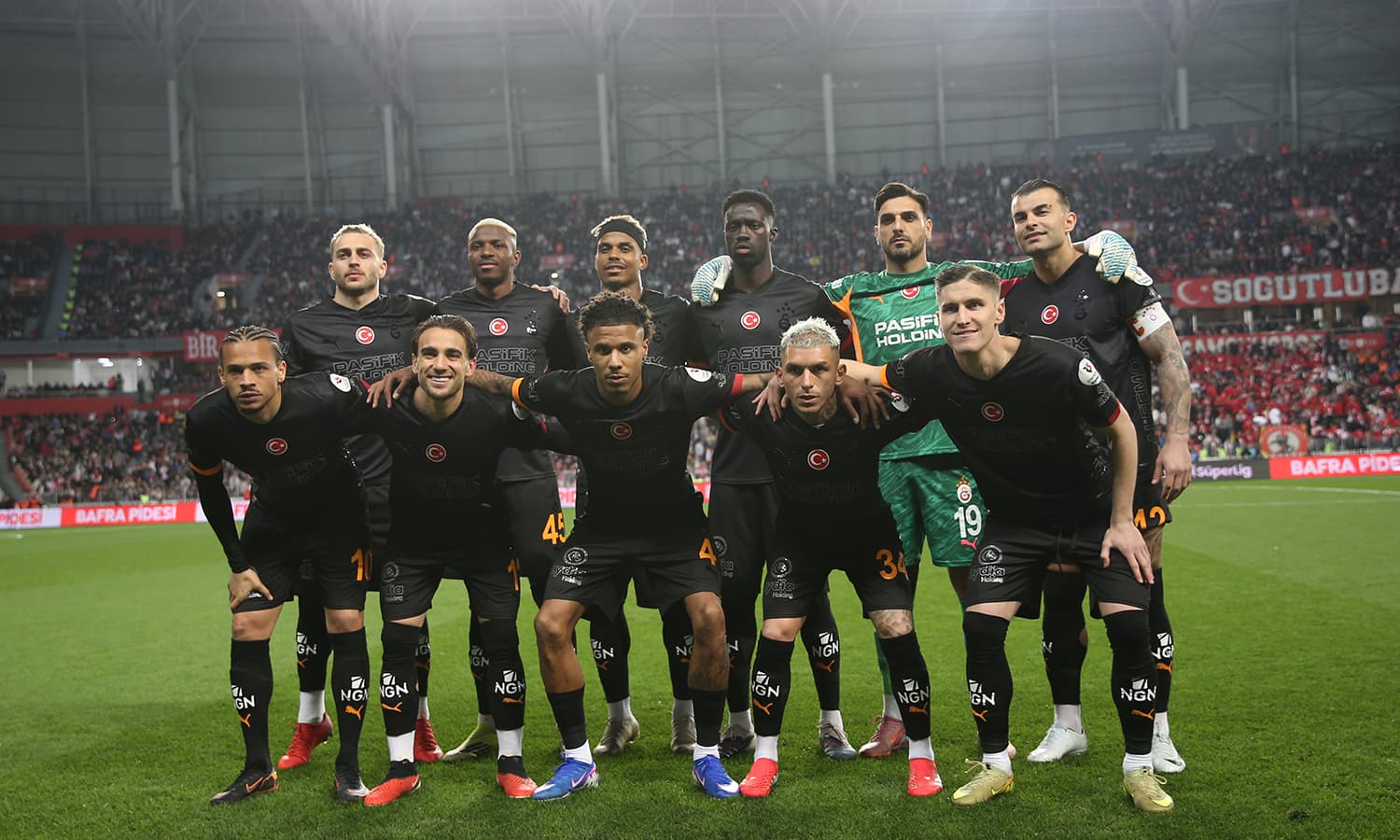 Galatasaray, TFF'ye resmi başvuruyu yapamadı! Büyük şok tüm planı yerle bir etti