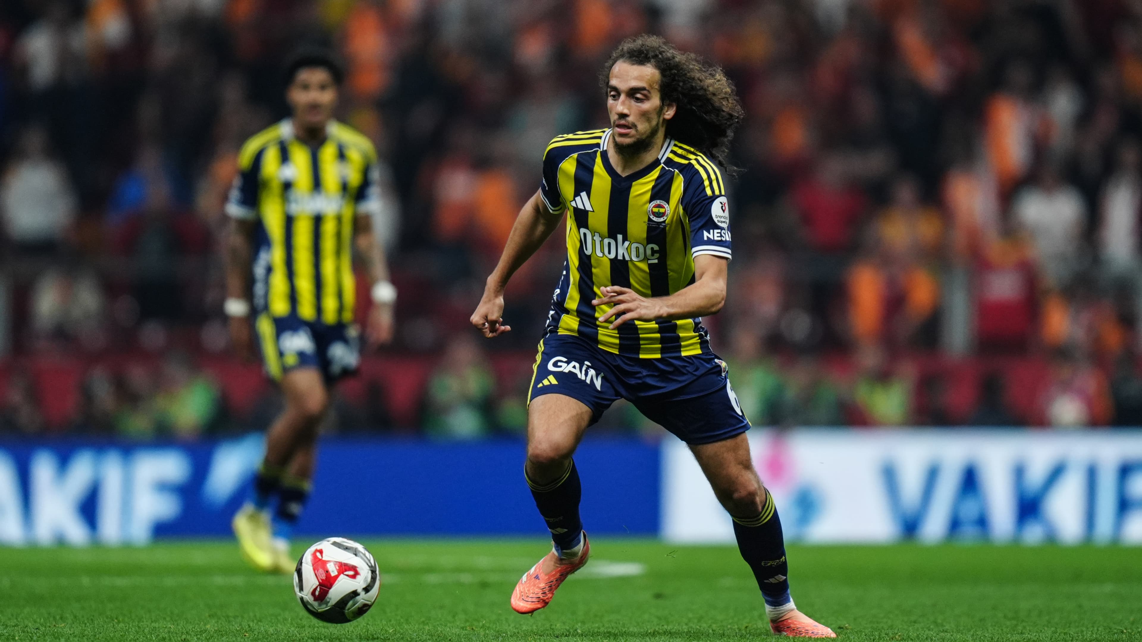 Fenerbahçe'de dört futbolcu cezalı duruma düştü