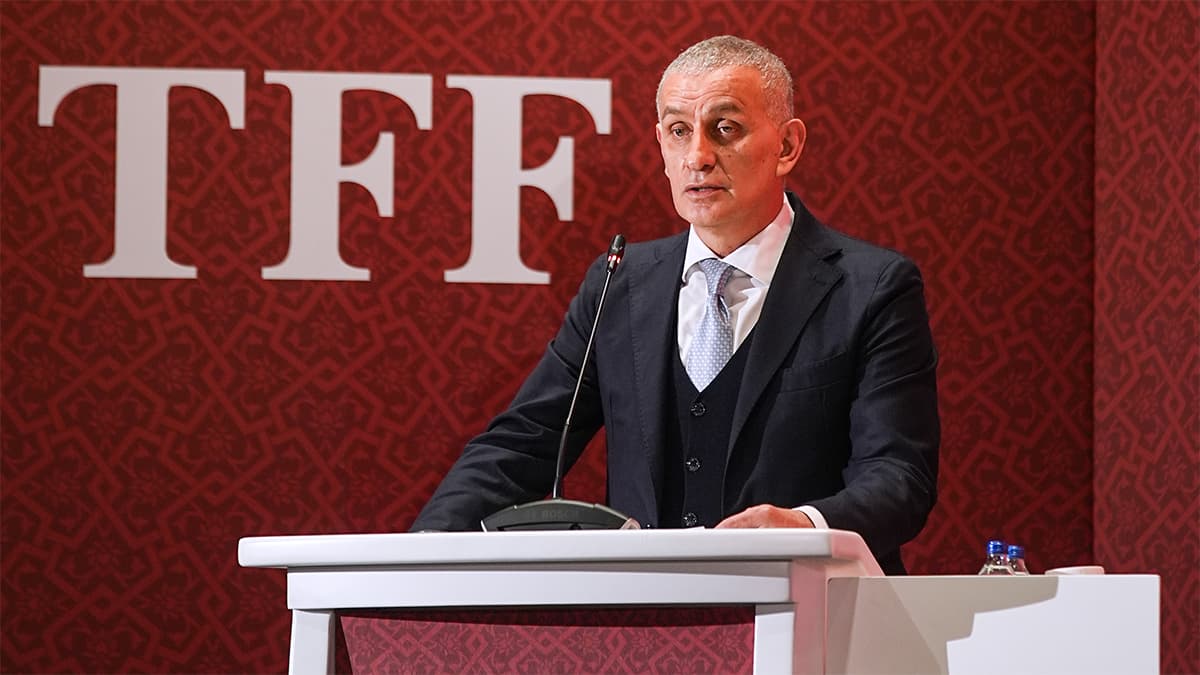 İbrahim Hacıosmanoğlu yeni sezonun yabancı futbolcu kuralını duyurdu