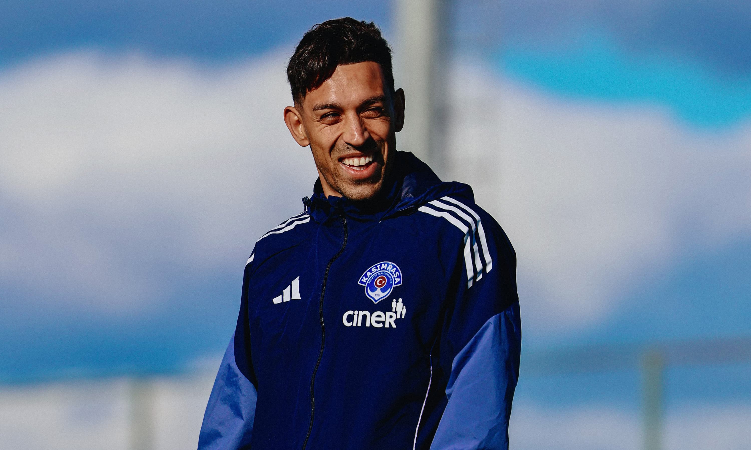 Emre Belözoğlu: "İrfan Can, Türkiye'nin en iyisi"