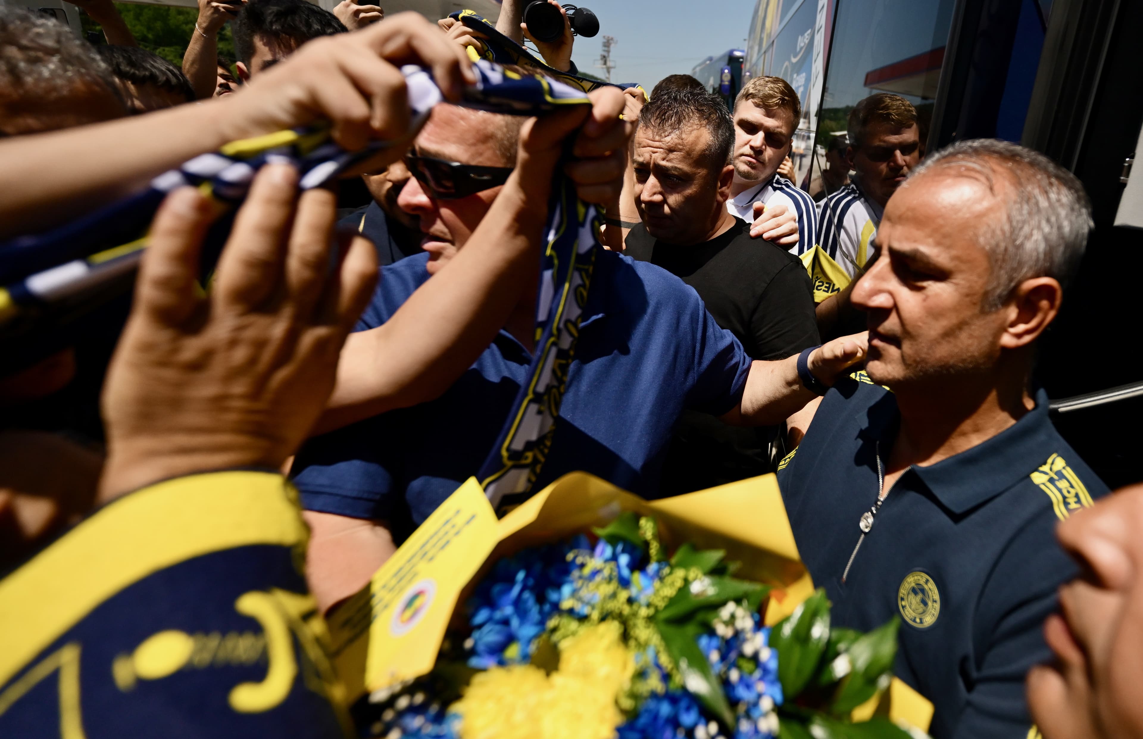 Fenerbahçe yeni sezonun ilk antrenmanını yaptı