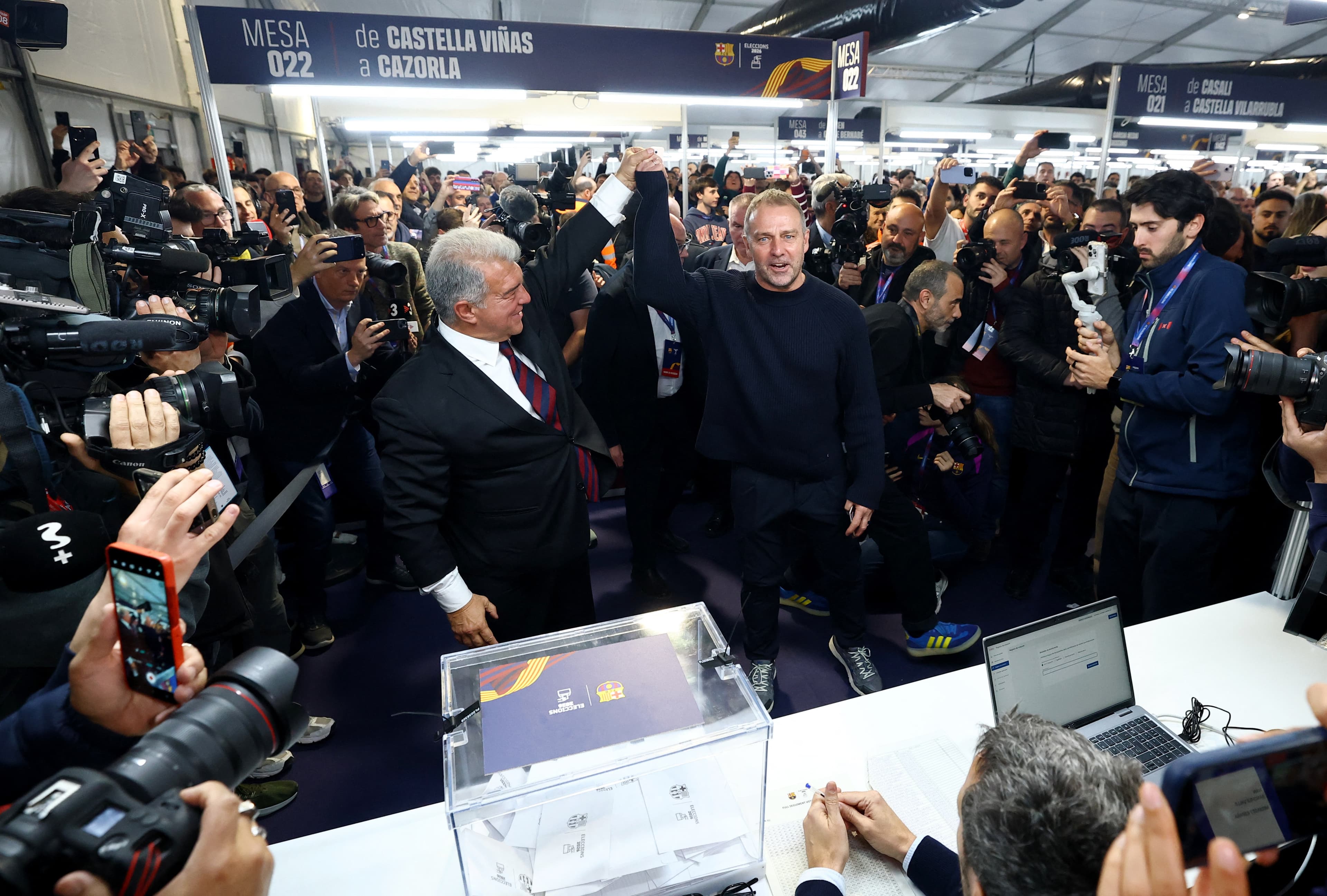 Joan Laporta 5 yıl daha Barcelona'da