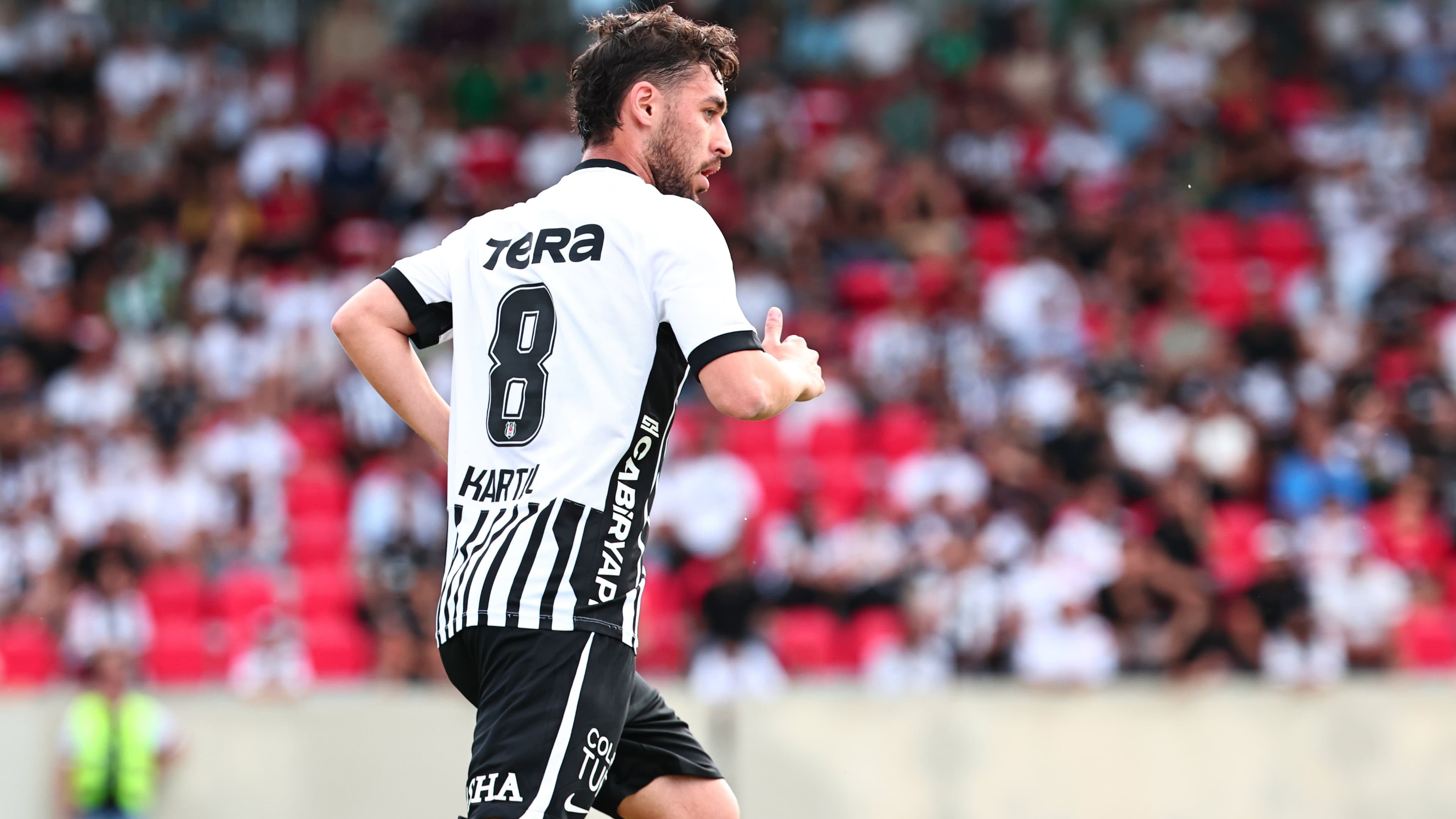 Kartal Kayra, Orkun Kökçü ve Salih Özcan'ı değerlendirdi