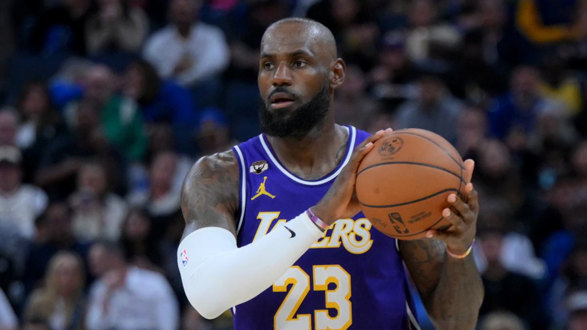 LeBron James, Philadelphia 76ers ile iki yıllık sözleşme imzaladı