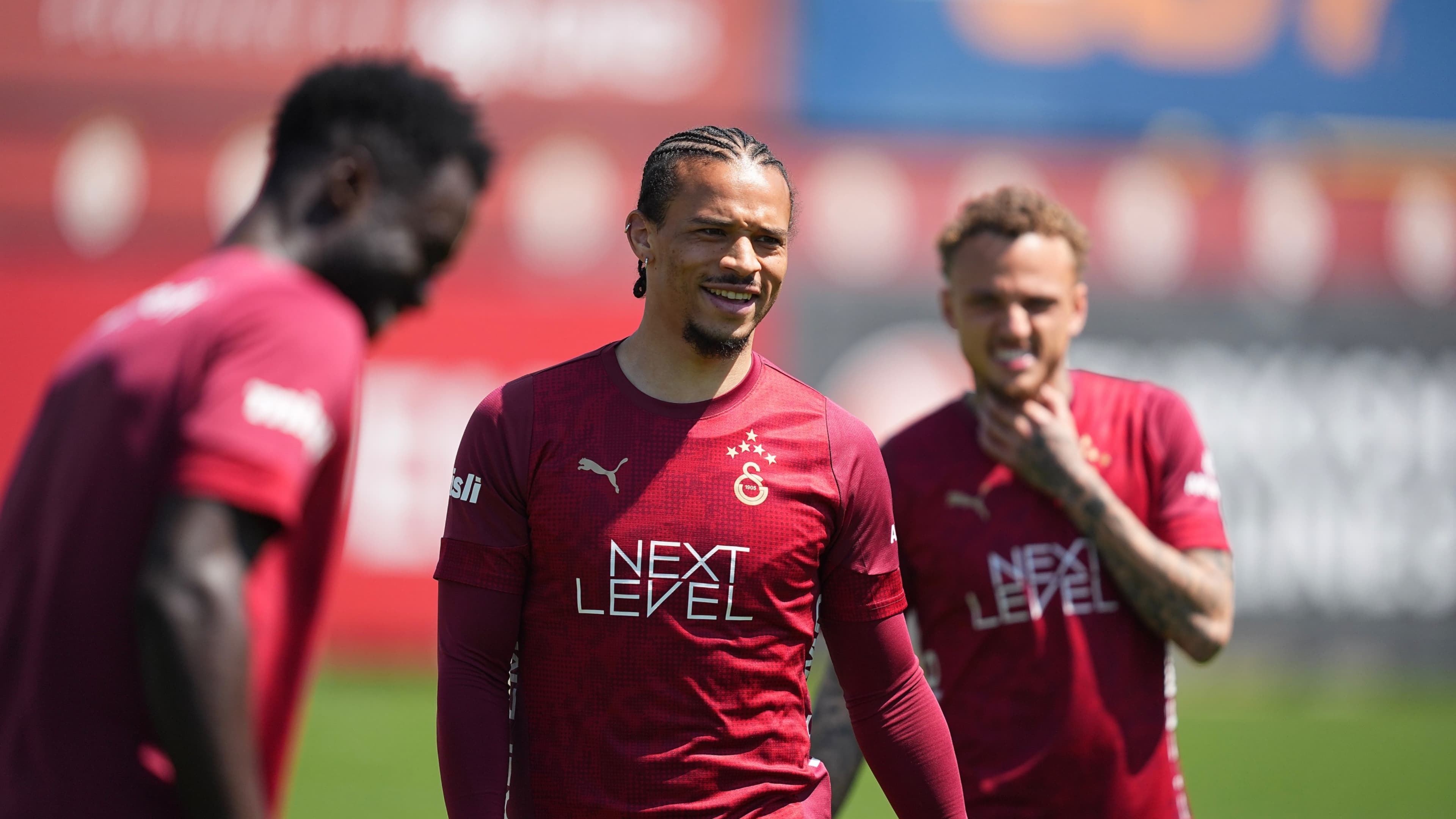 Galatasaray, Antalyaspor maçı öncesi hücum ve savunma çalıştı