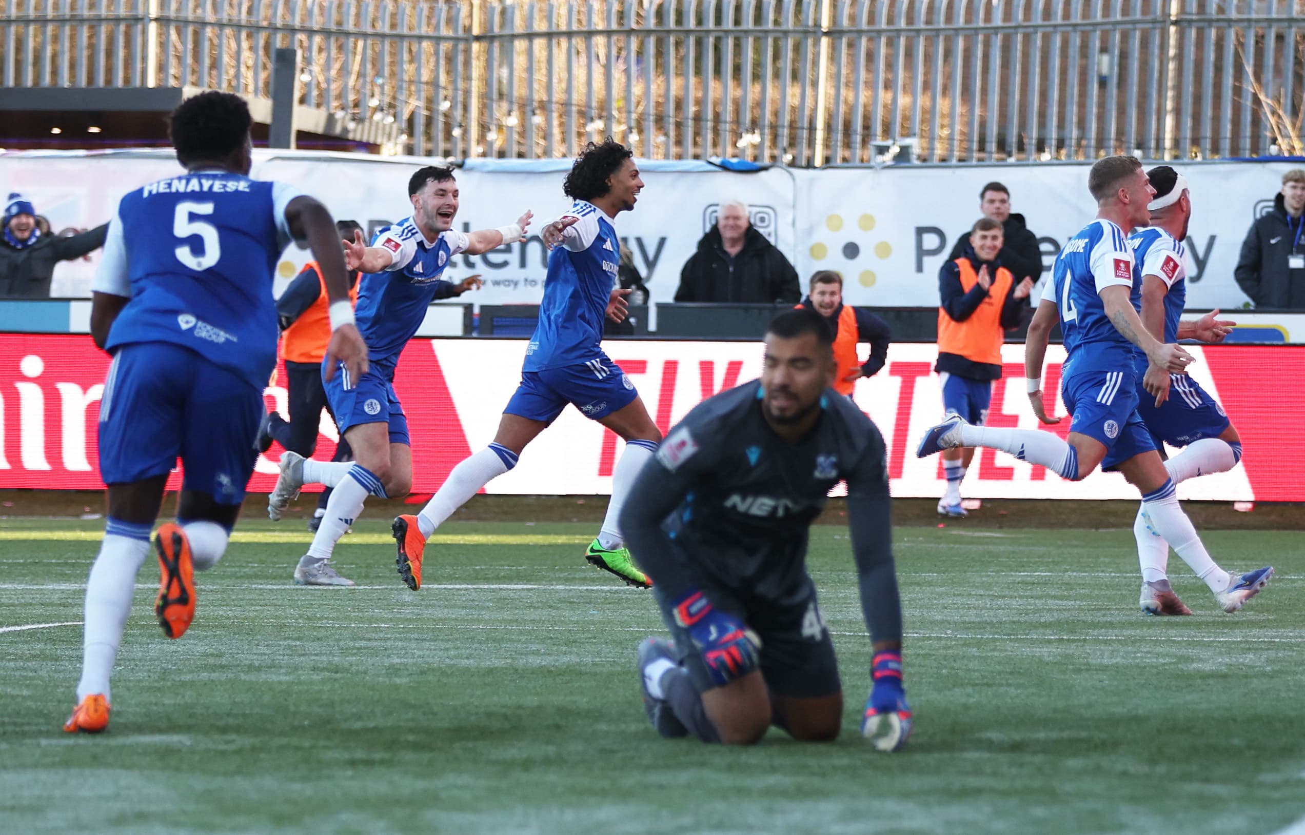 Dünya bu maçı konuşuyor: Crystal Palace, 6. lig takımına elendi
