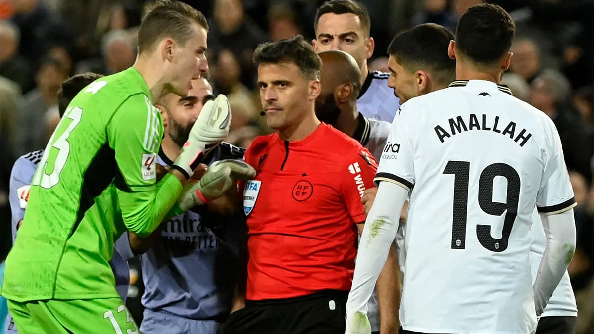 Galatasaray-Liverpool maçına olaylı hakem! Real Madrid maçında yaptığı skandal hala akıllarda