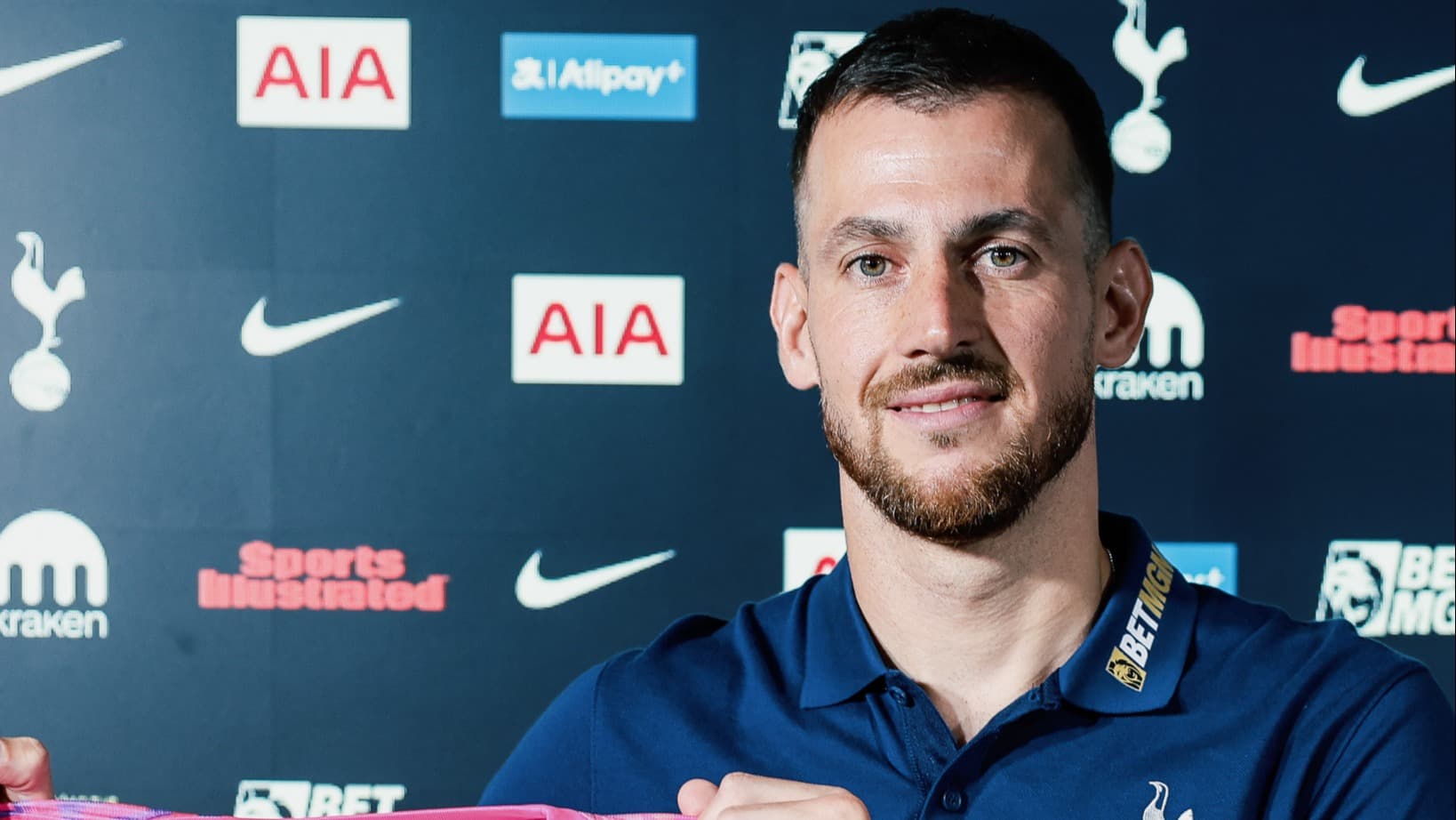 Tottenham kaleye Martin Dubravka'yı transfer etti