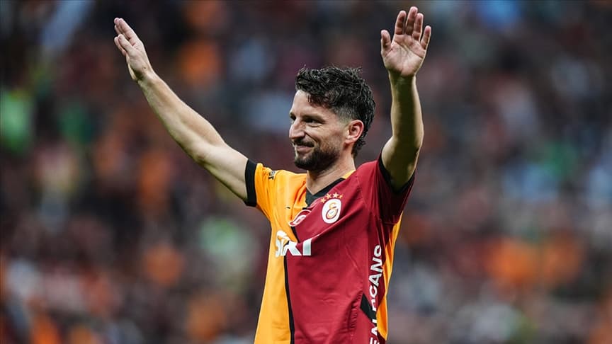 Galatasaray aradı taradı yeni Mertens'ini buldu! Meğer transfere dünden razıymış