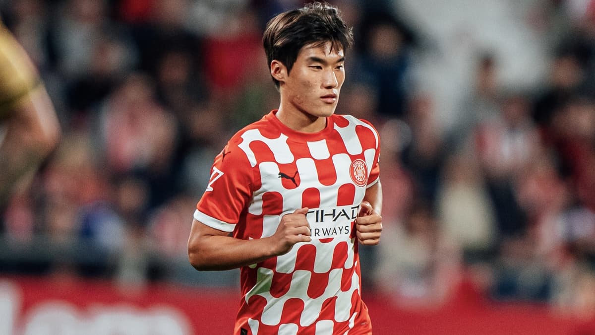 Fenerbahçe, 20 yaşındaki Güney Koreli futbolcuyu transfer etmek istiyor