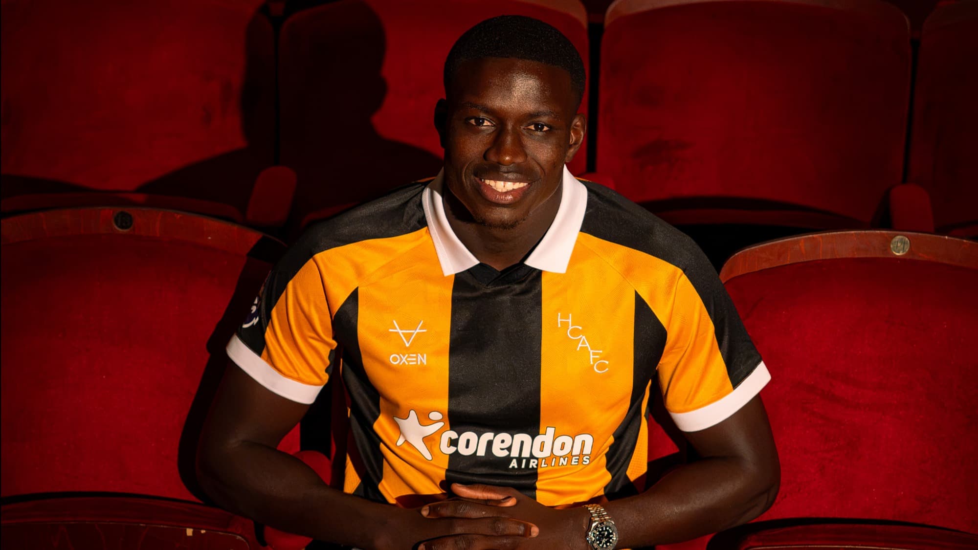 Hull City, İspanyol stoper Nobel Mendy'yi 23 milyon euroya transfer etti