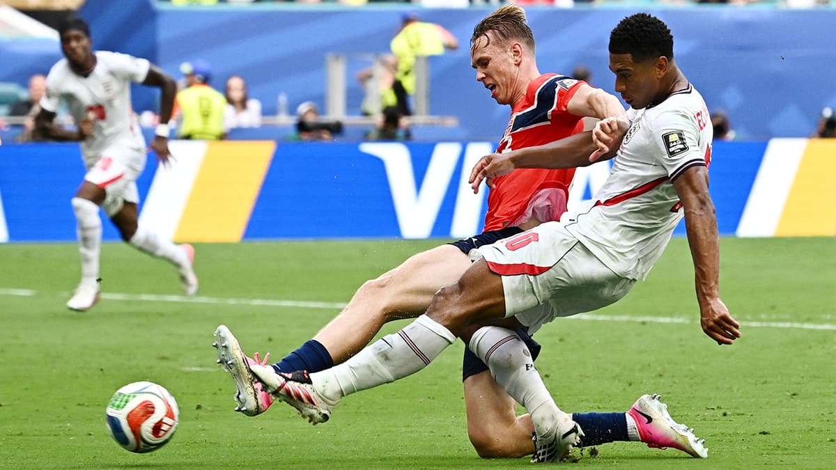 Norveç-İngiltere maçında tartışmalı pozisyon sonrası FIFA açıklama yaptı