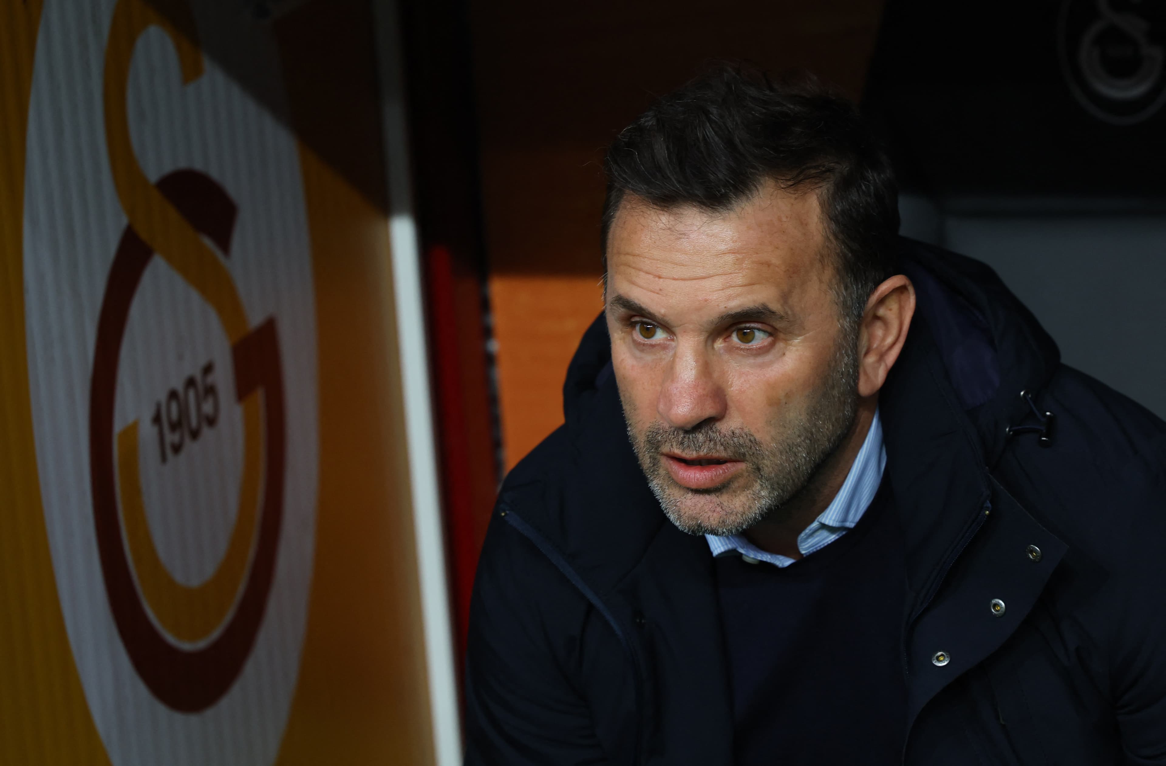 Okan Buruk, Galatasaray'da bir oyuncunun kadroda yer almasını istemiyor