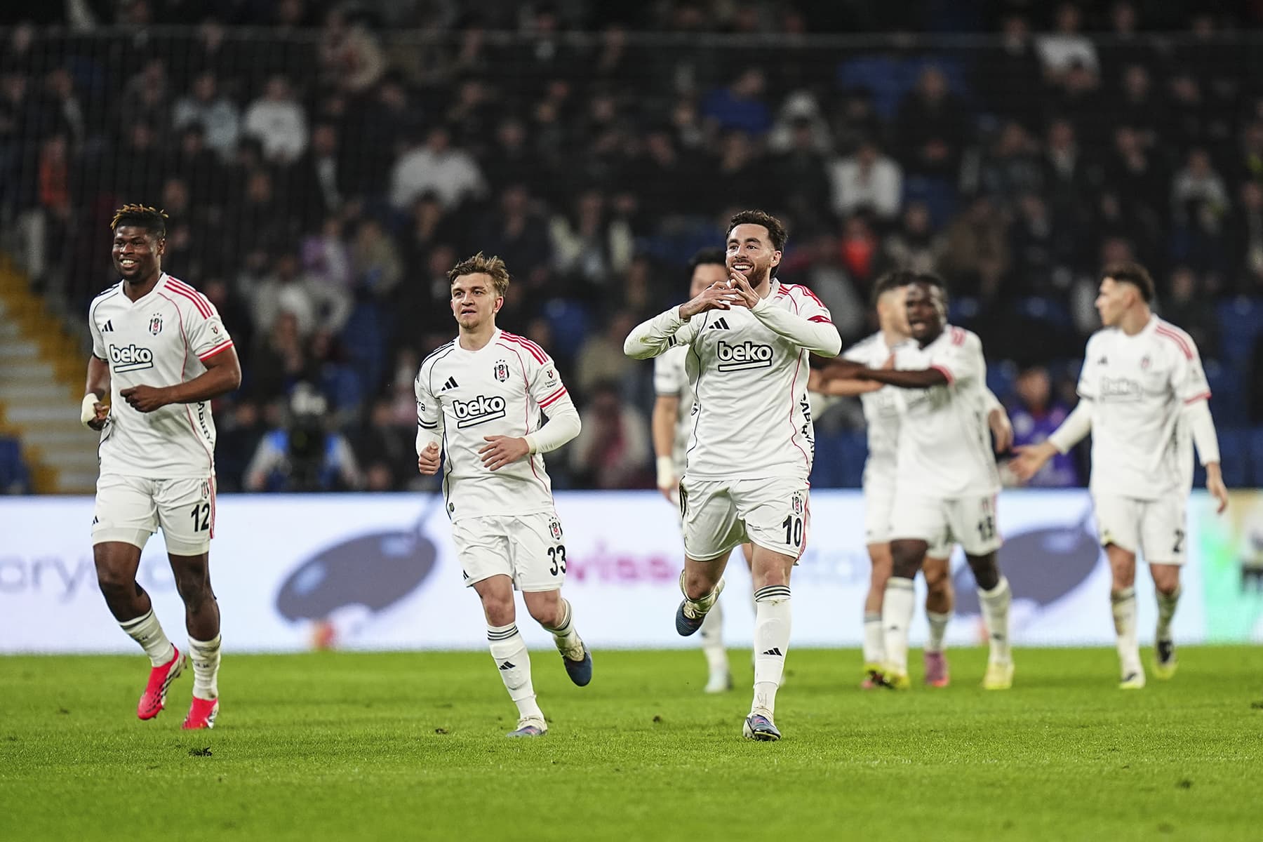 Beşiktaş - Fatih Karagümrük (Canlı anlatım)