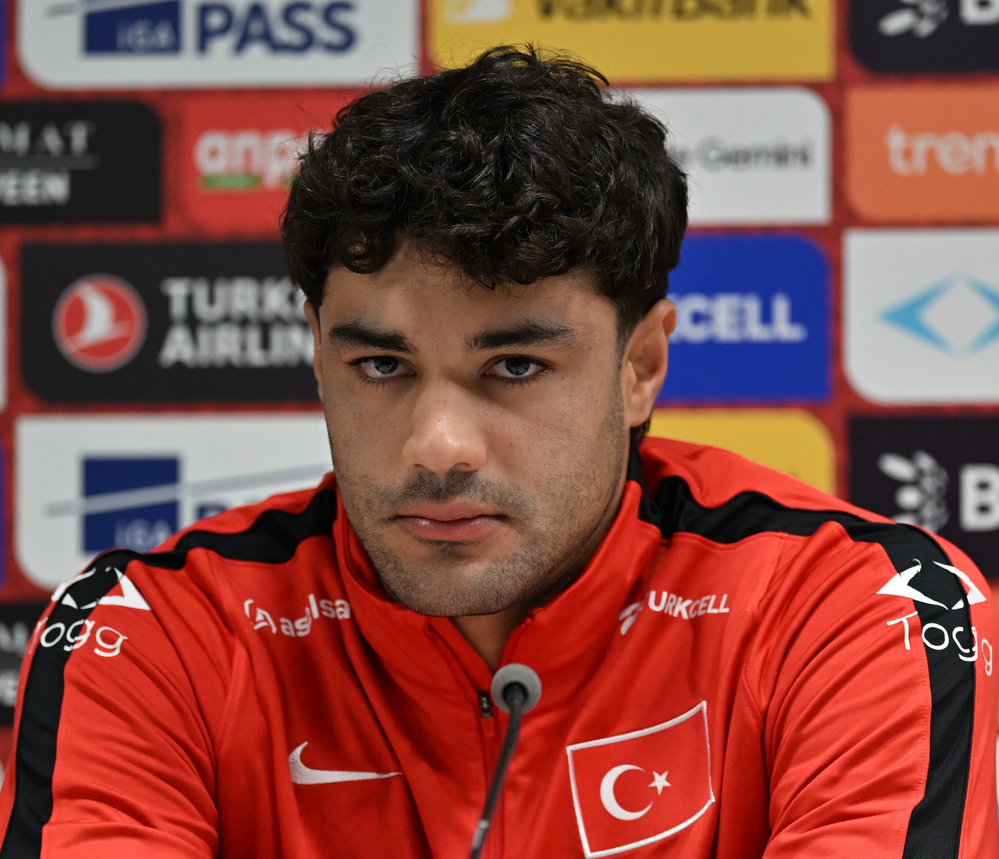 Ozan Kabak: Kötü günlerde de birlikteliğimiz sürüyor