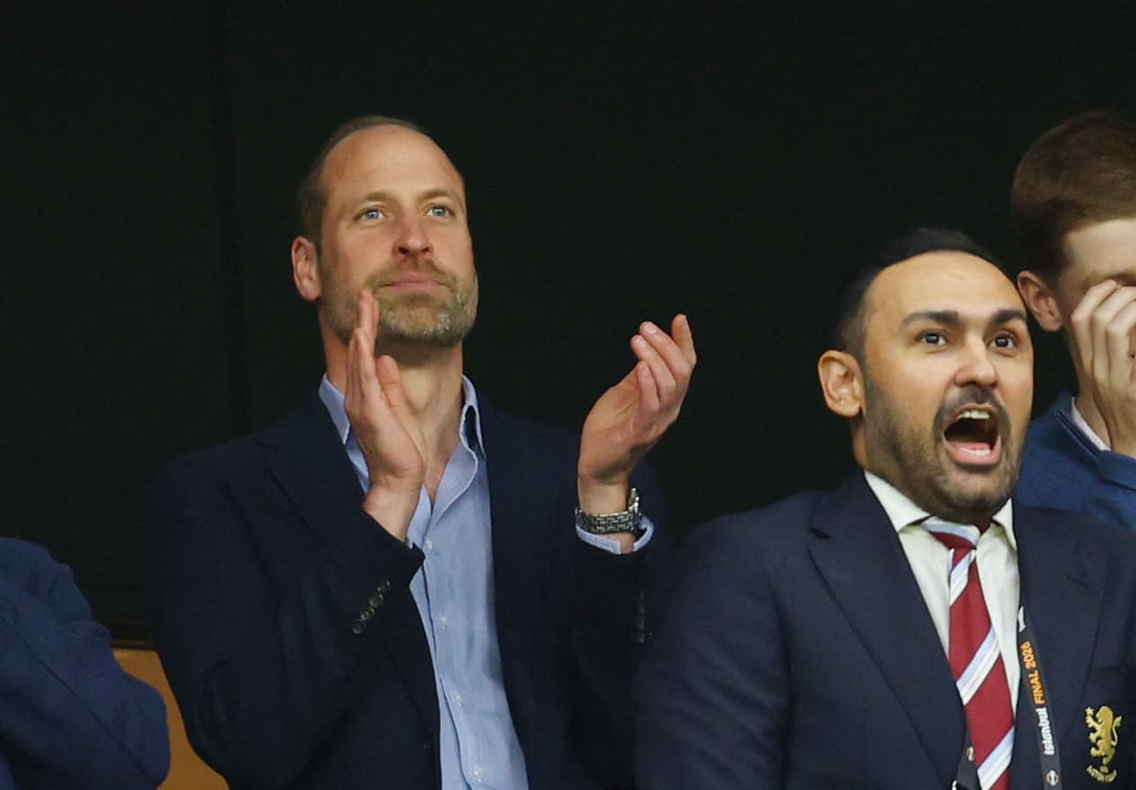 Prens William, UEFA Avrupa Ligi finalini Beşiktaş Park'ta izledi ve Aston Villa'yı tebrik etti
