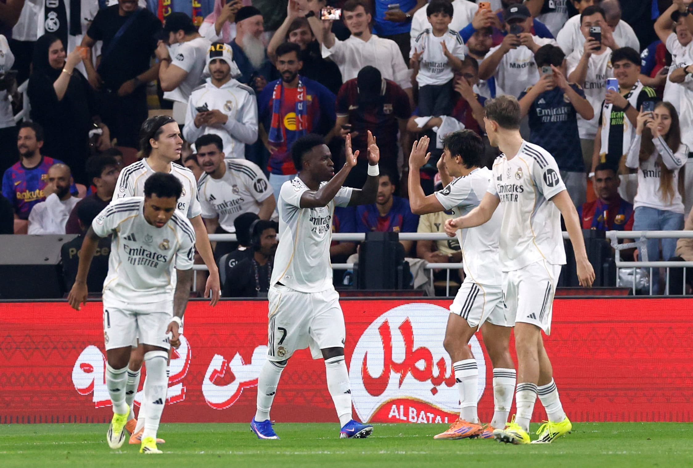 UEFA'dan Real Madrid'e "Irkçılık" yaptırımı