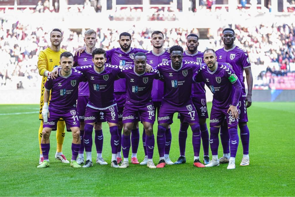 Samsunspor'un mor formasına Avrupa'dan ödül