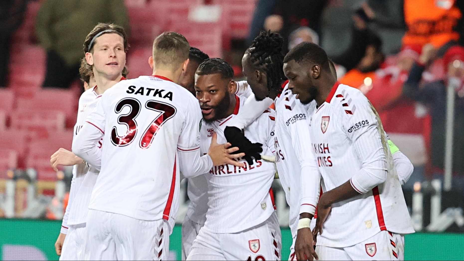 Samsunspor, 4 futbolcusuyla yollarını ayırdı