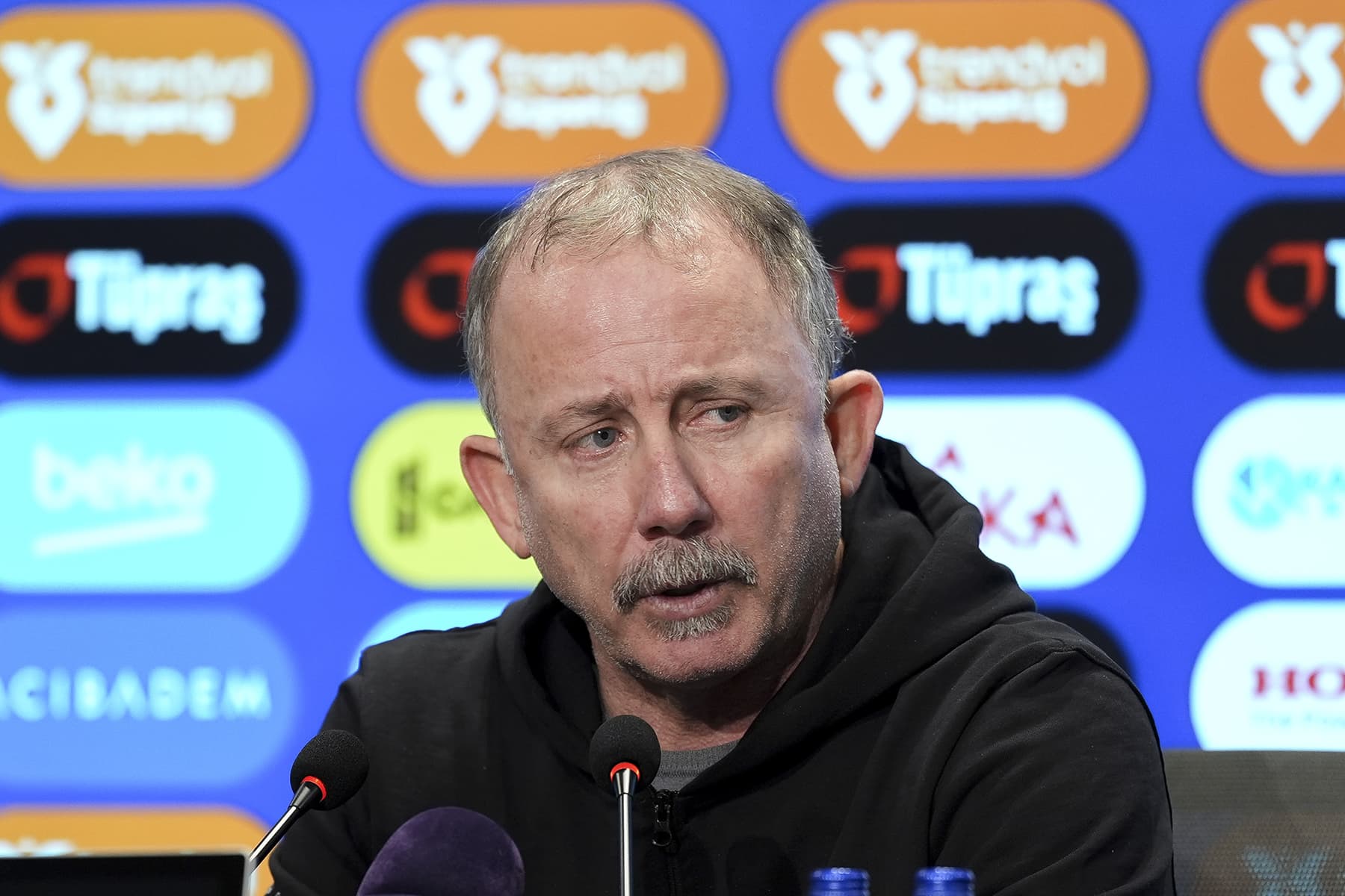 Sergen Yalçın'a ilk kez soruldu: "Semih Kılıçsoy'u kadronuzda görmek ister misiniz?"