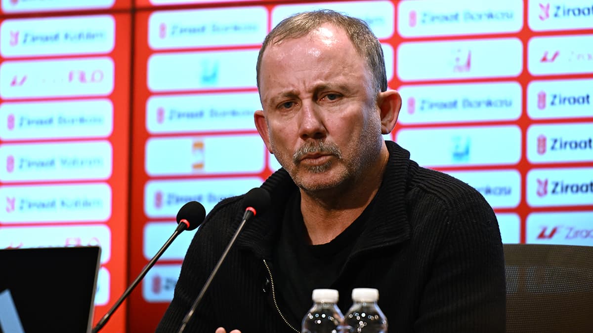 "Yeter artık Sergen hoca" | Spor yazarları, Beşiktaş-Konyaspor maçı için ne dedi?