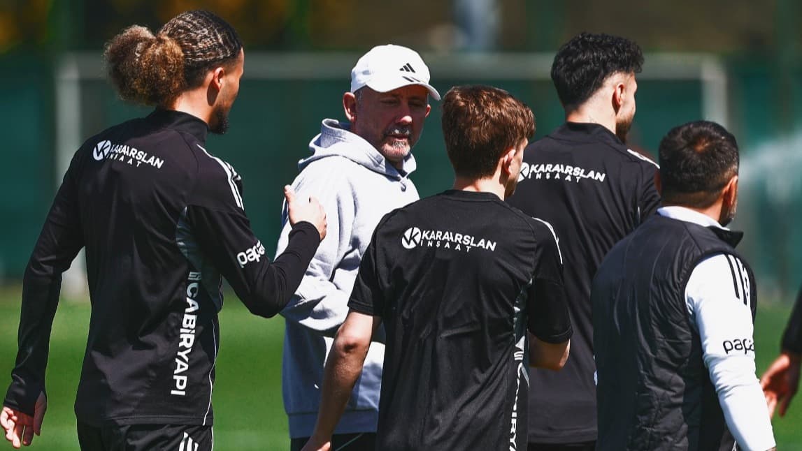 Beşiktaş'ta Trabzonspor mesaisi bir günlük iznin ardından başladı