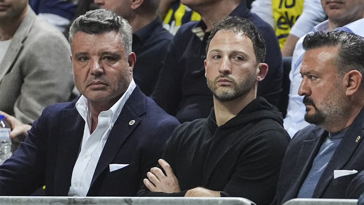 Tedesco'yu gönderen Fenerbahçe'de 2 teknik direktör adayı var, ikisinin de kararı belli