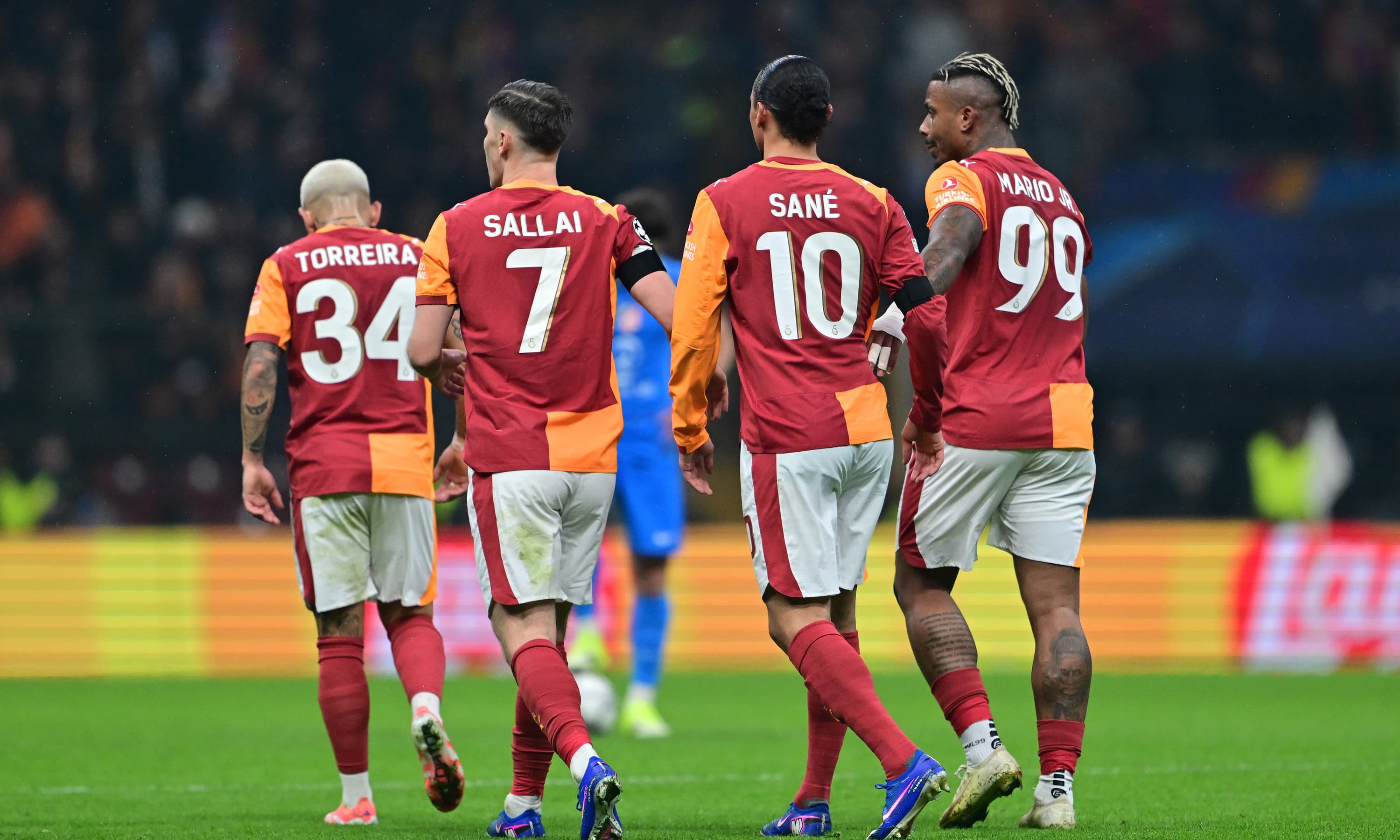 Premier Lig takımı, Galatasaray'ın önemli oyuncusu için teklif sundu