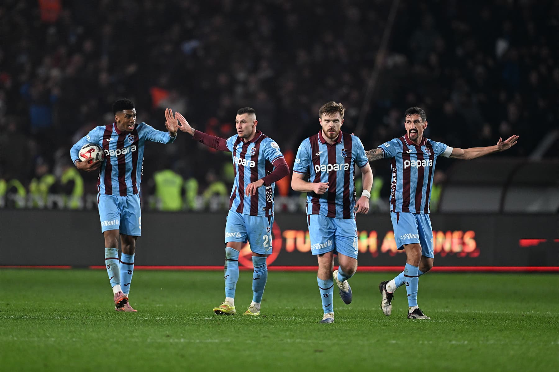 İstanbulspor - Trabzonspor (Canlı anlatım)