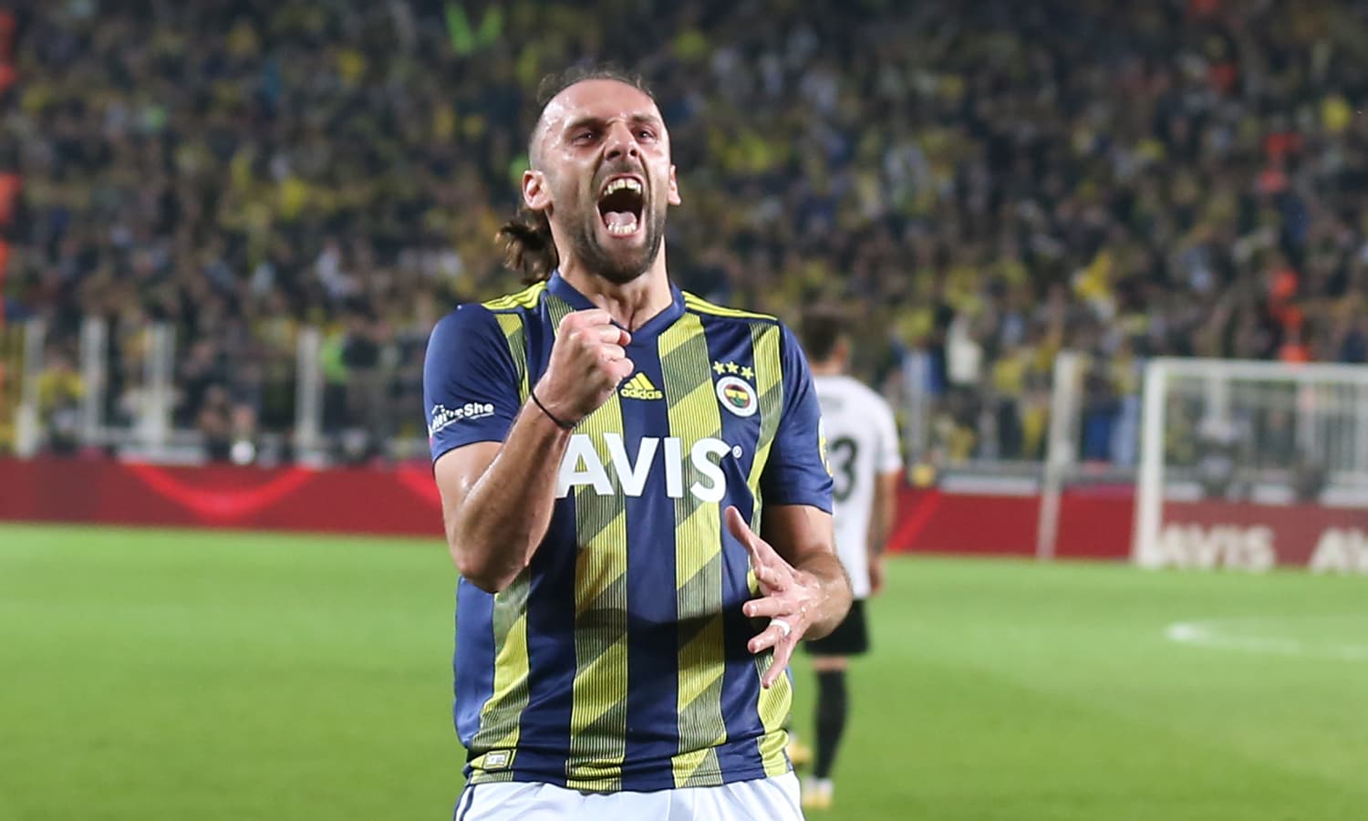 Vedat Muriqi, Fenerbahçe'ye transfer olmak için İstanbul'a geldi