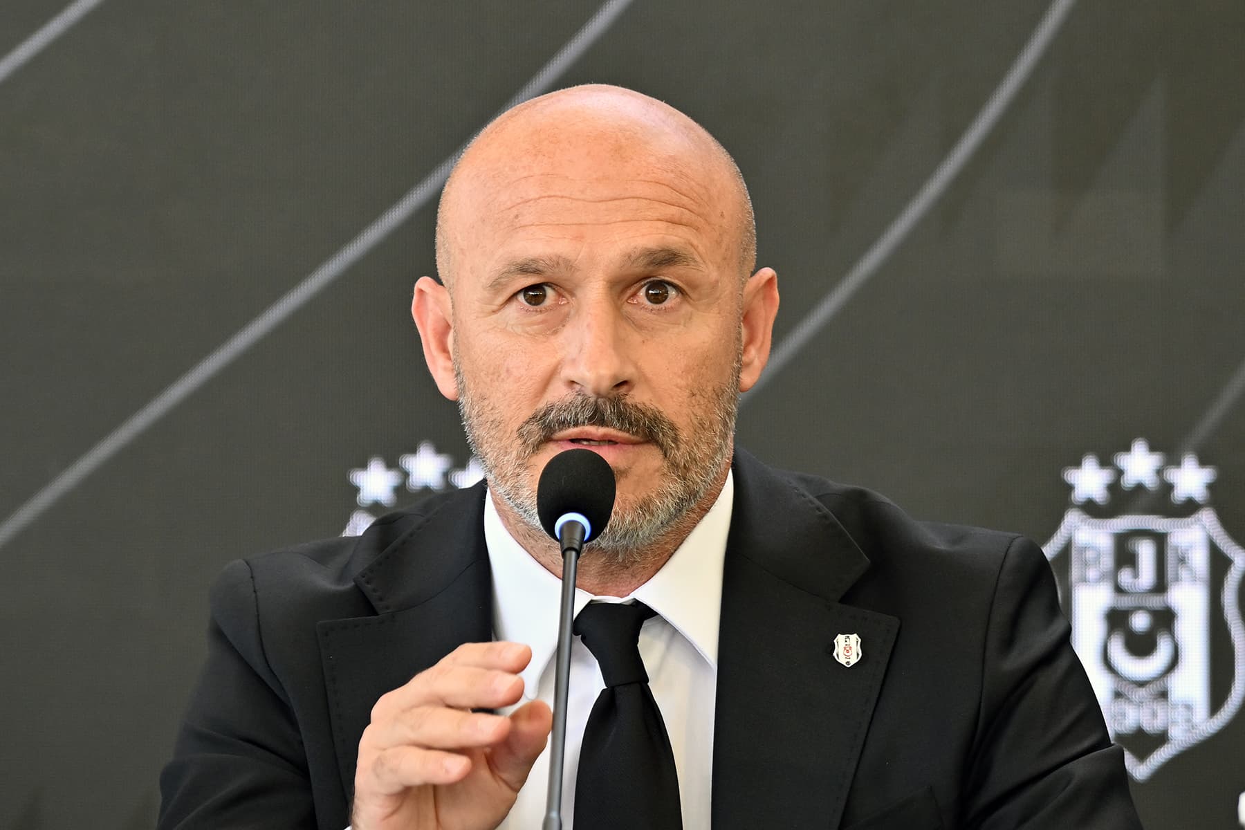 Bologna, Artem Dovbyk'i transfer etti
