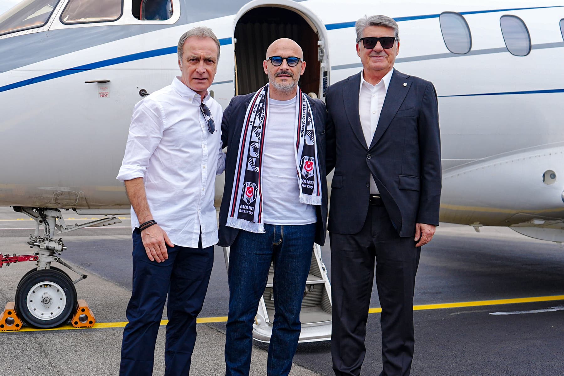 CANLI | Beşiktaş'ta imza töreni: Serdal Adalı, Önder Özen ve Vincenzo Italiano açıklamalarda bulunuyor