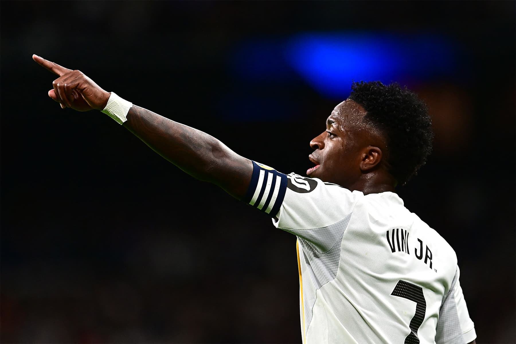 Bu transferi kimse beklemiyordu: Vinicius Junior astronomik maaşla Premier Lig yolcusu