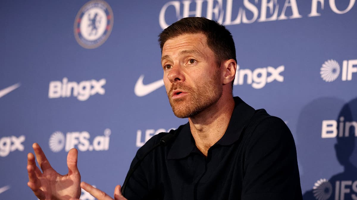 Chelsea, transferde iki futbolcuyu bonservissiz almak istiyor