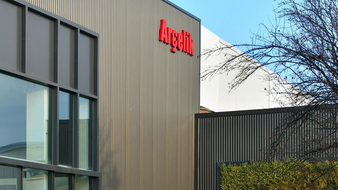 S&P Arçelik’in kredi notunu düşürdü