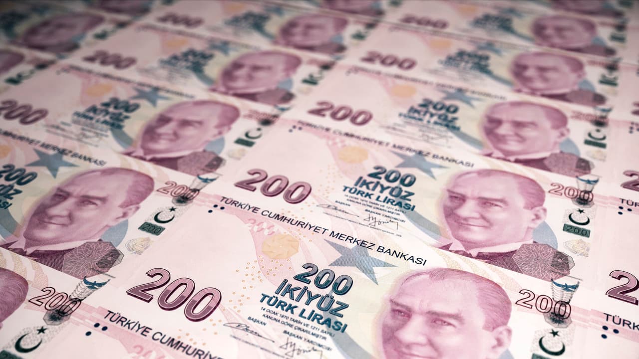 Hazine iki ihaleyle 78,3 milyar lira borçlandı