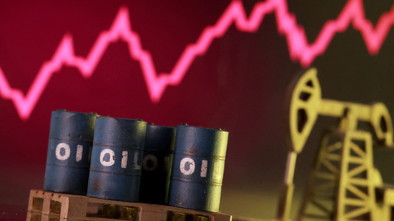 Petrol piyasasında 200 dolar alarmı: "Talepte tarihi yıkıma yol açabilir"