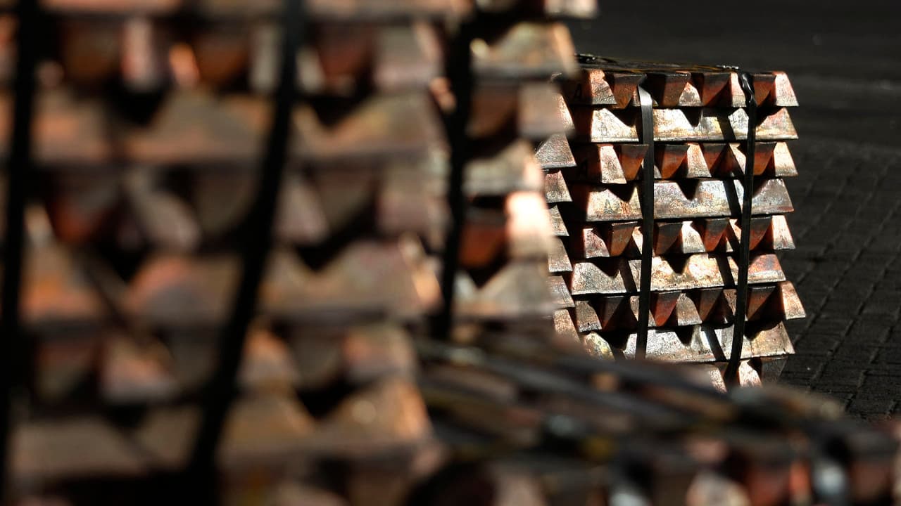 Standard Chartered bakır fiyatı için tahminini güncelledi
