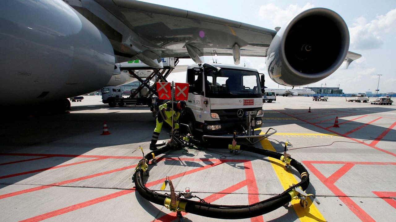 Jet yakıtı krizi gökyüzünü vurdu: İngiltere'de sadece mayısta 22 binden fazla iptal var