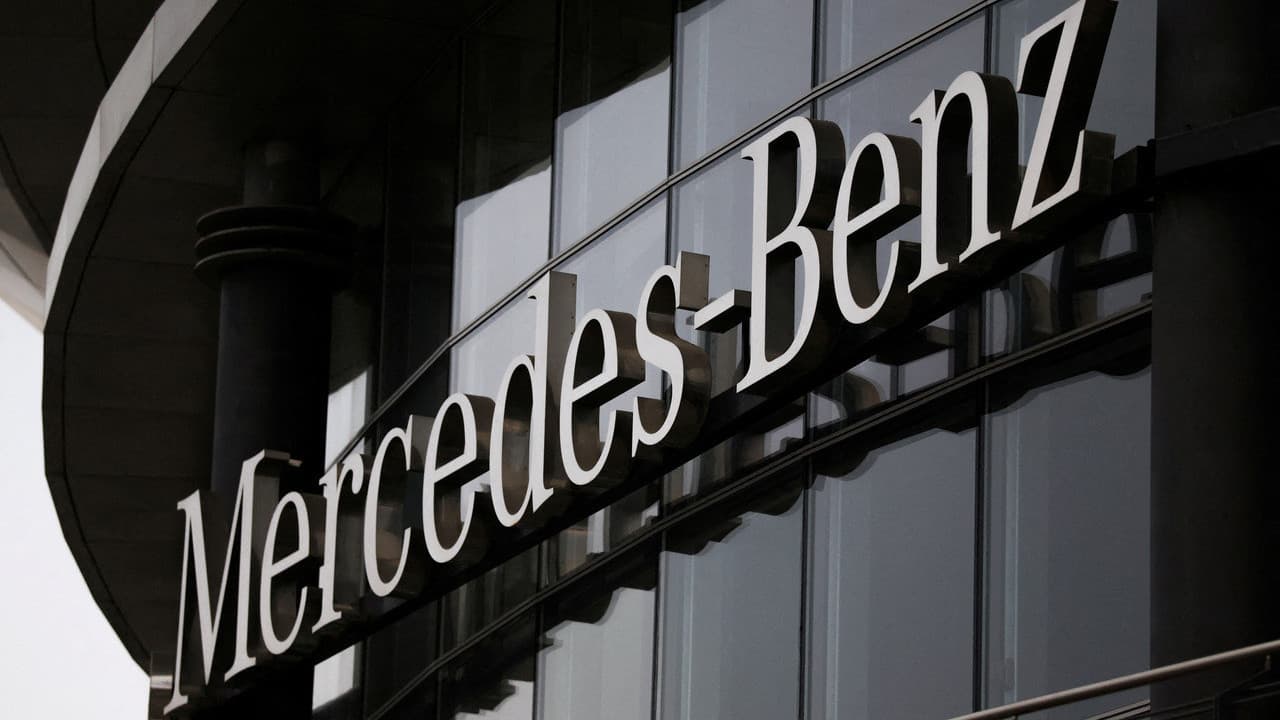 Mercedes-Benz'in karı beklentileri aştı, gelir tahmini düşürüldü