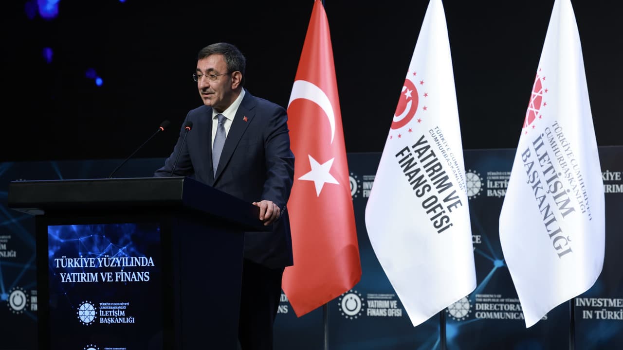 Cumhurbaşkanı Yardımcısı Yılmaz, büyüme verilerini inceledi
