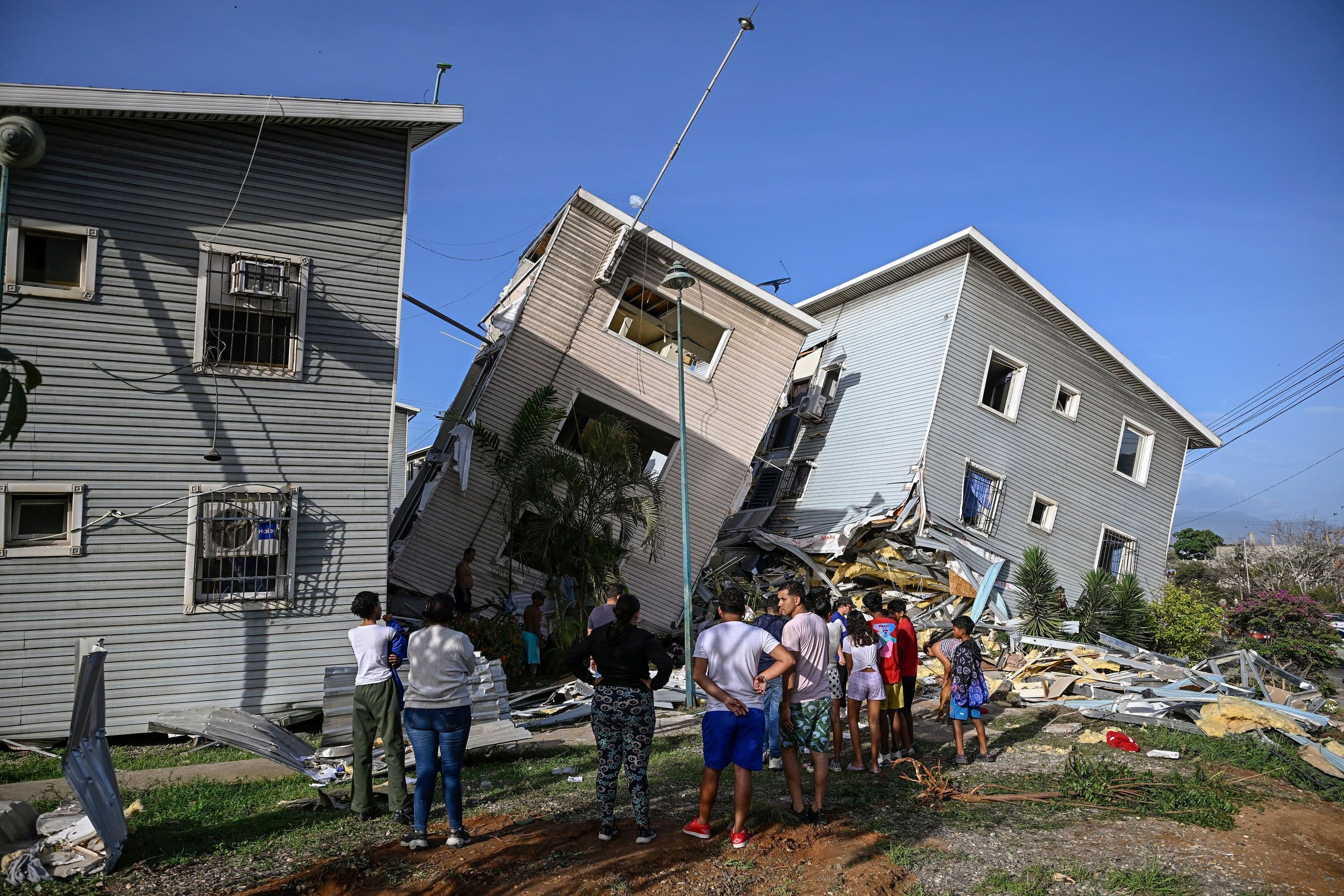 Venezuela Experiences Rare Seismic Doublet with Two Powerful Earthquakes