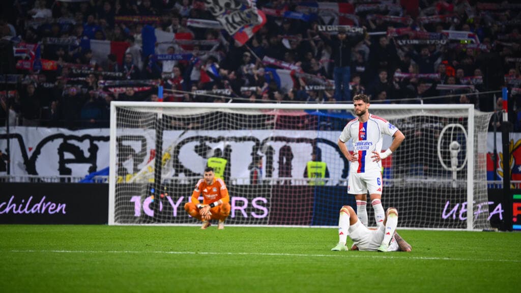 Lyon crash out of Europa League